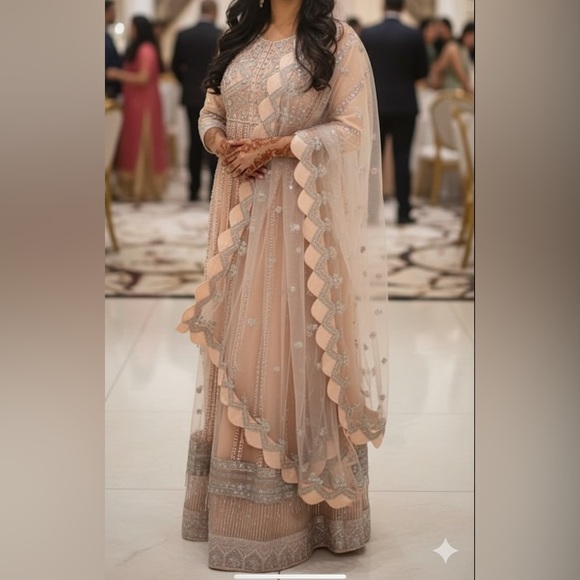 Elegant Cream Embellished Dress - Picture 1 of 1